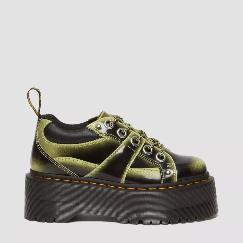 5i Max Buttero Dr. Martens leather platform shoes in limited edition color.